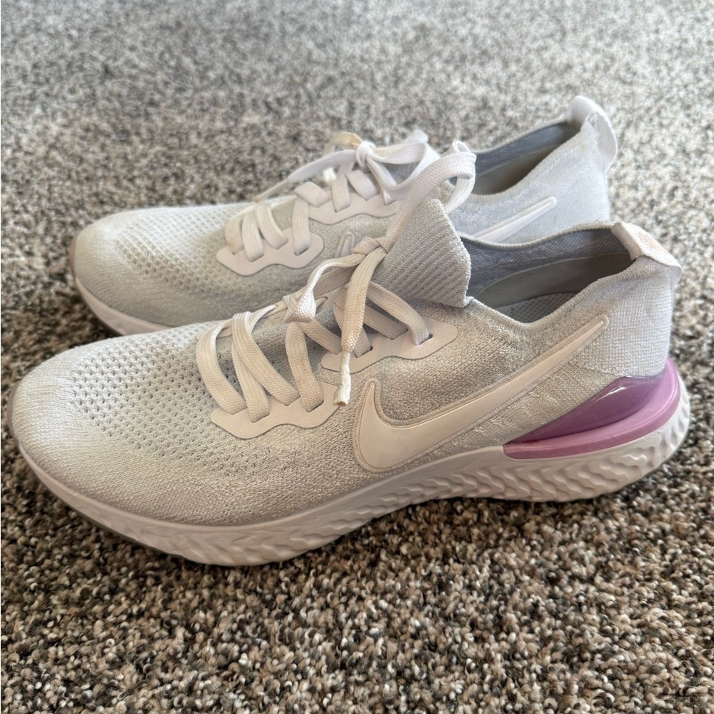 Nike Women's White and Purple Running Tennis Shoes Size 9